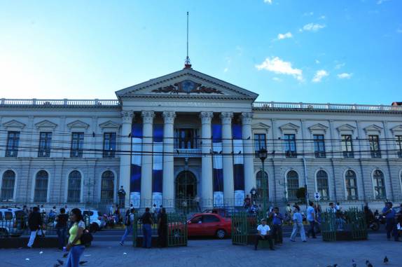 O Palacio Nacional, sede do governo no centro de San Salvador, capital de El Salvador